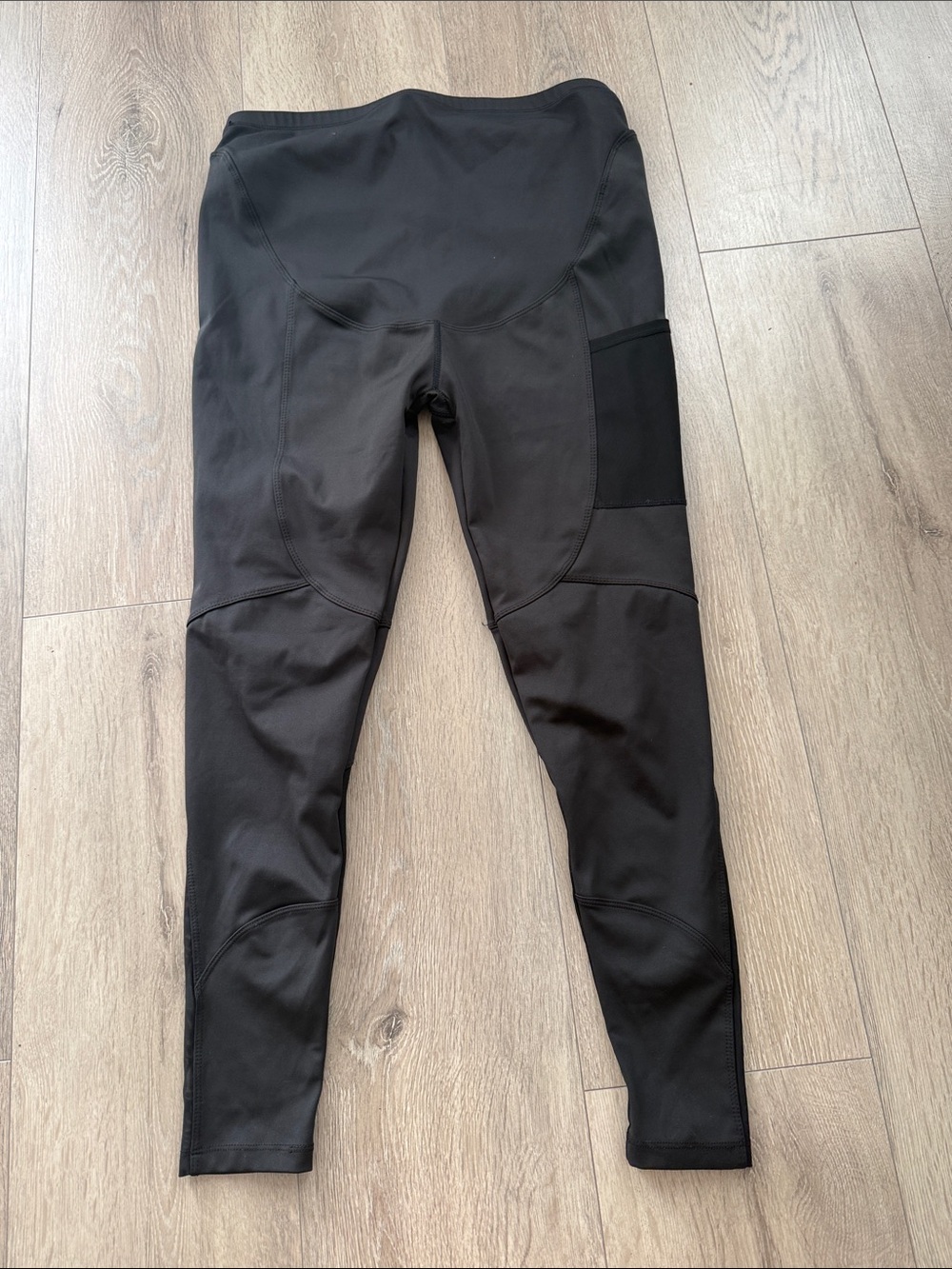 ASOS Maternity Black High-Waist Pregnancy Leggings with Side Phone Pocket